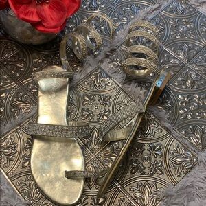 🌹Herstyle Gold Blinged Out Strappy Sexy Flat Sandals